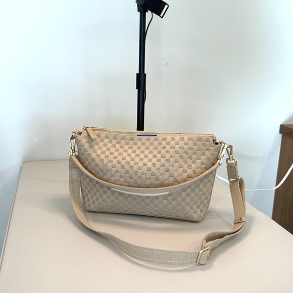 Rothy's Daily Crossbody - Picture 3 of 5